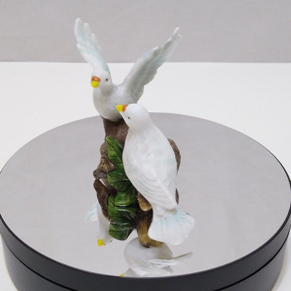 Love Birds Doves On Branch Vintage Porcelain Miniature Shelf Décor EUC - Picture 5 of 7